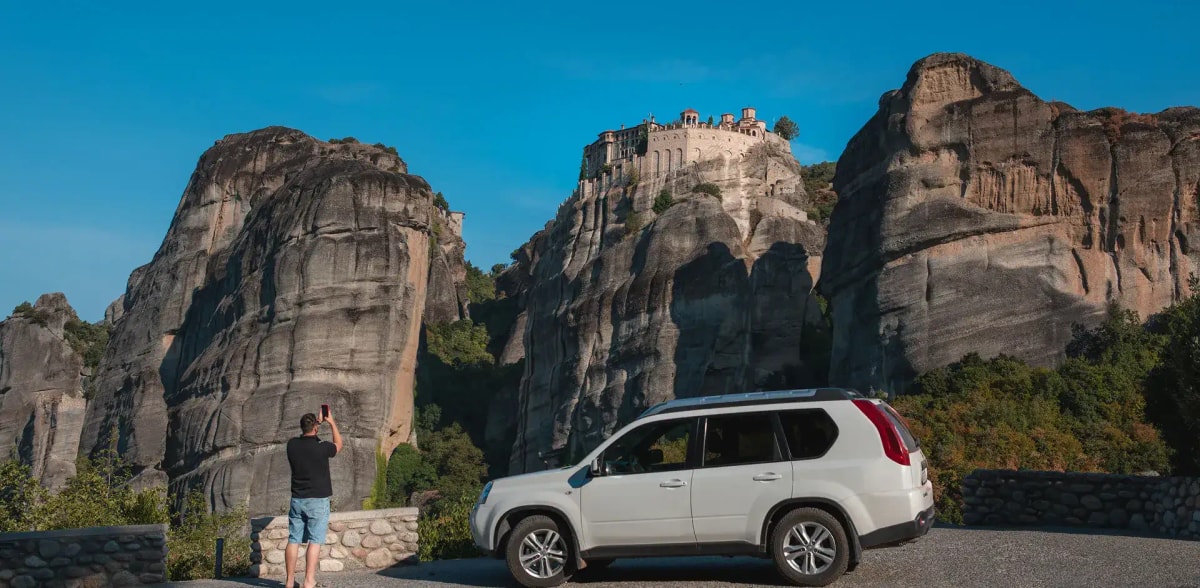 Car Rental for Travel in Kazakhstan — What to Choose for Highways and Off-Road Adventures with Syndicate Auto
