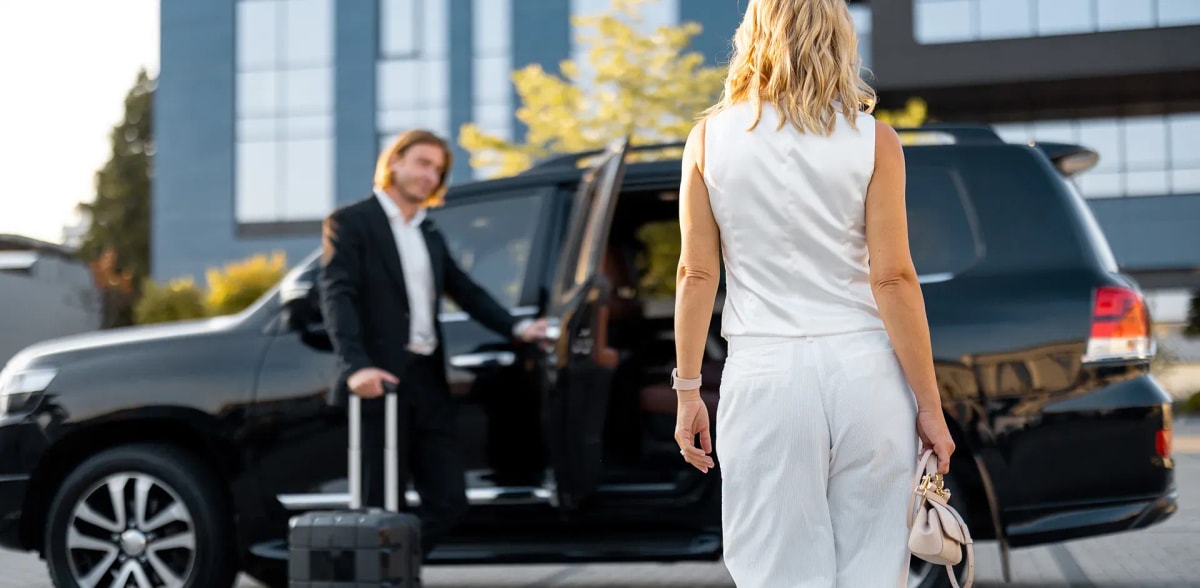 Transfers and VIP Meet & Greet in Almaty — Status Service by Syndicate Auto Transfers and VIP Meet & Greet in Almaty — Status Service by Syndicate Auto